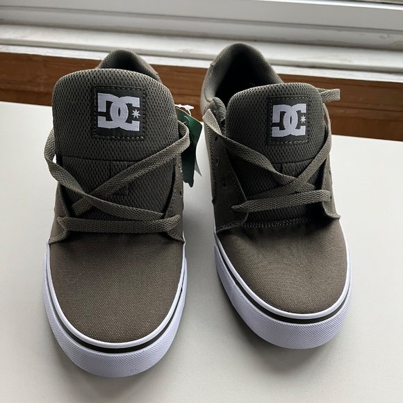 BNWT Mens DC Anvil US Size 9 Shoes - Picture 5 of 10